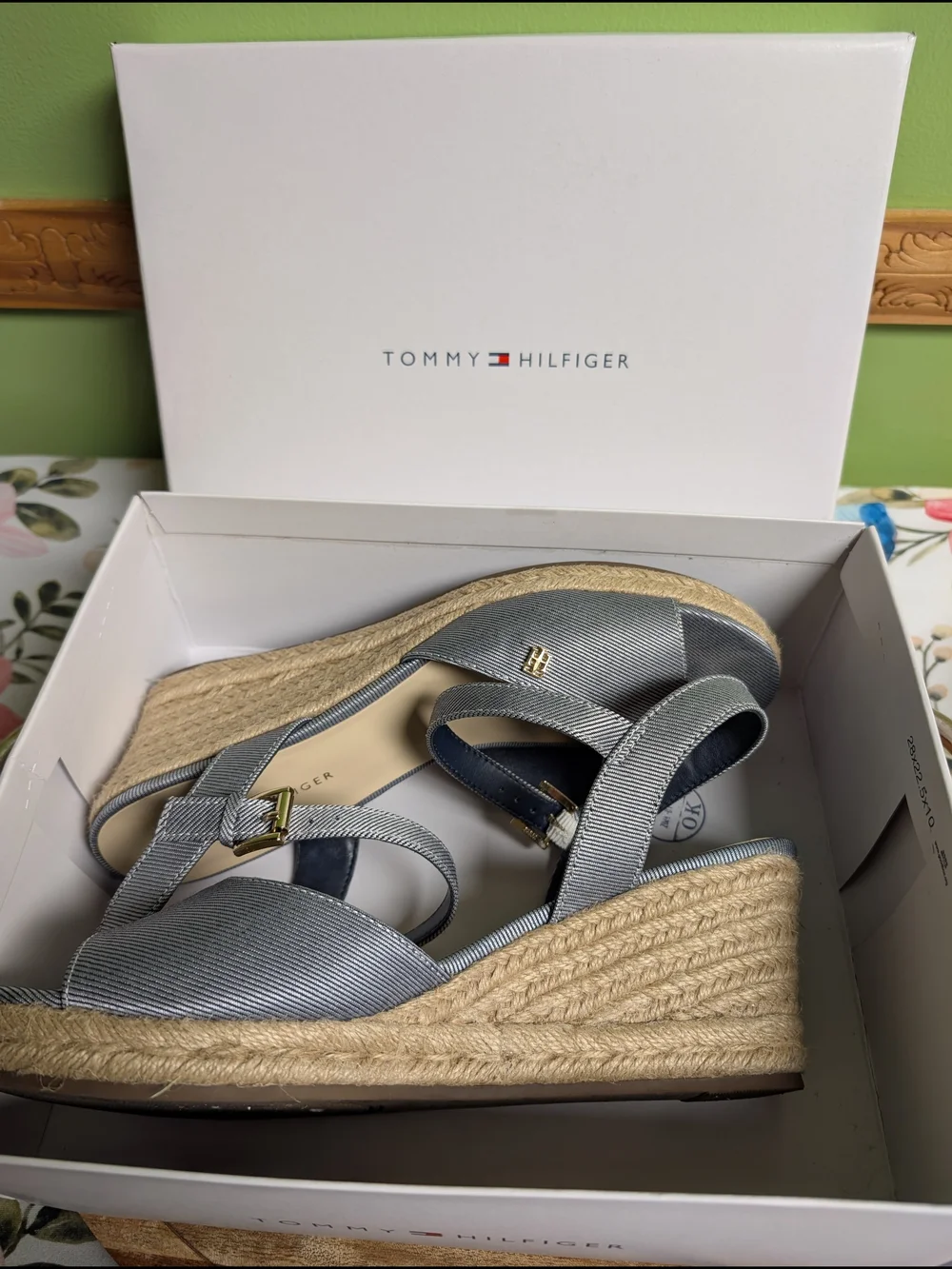 Tommy Hilfiger Silver-Gray Espadrille Wedge Sandals